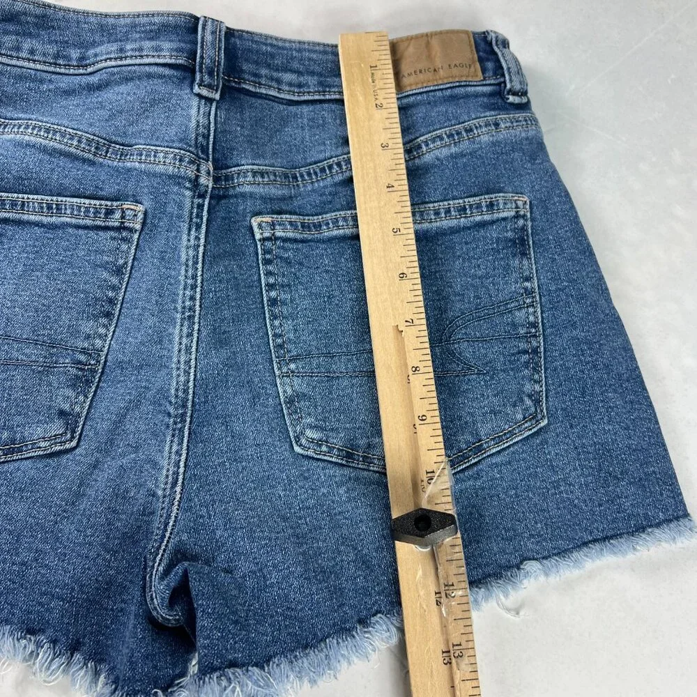 American Eagle Shorts Women's 27* Mom Mid Rise Blue Cut Off Stretch Denim Tag 4